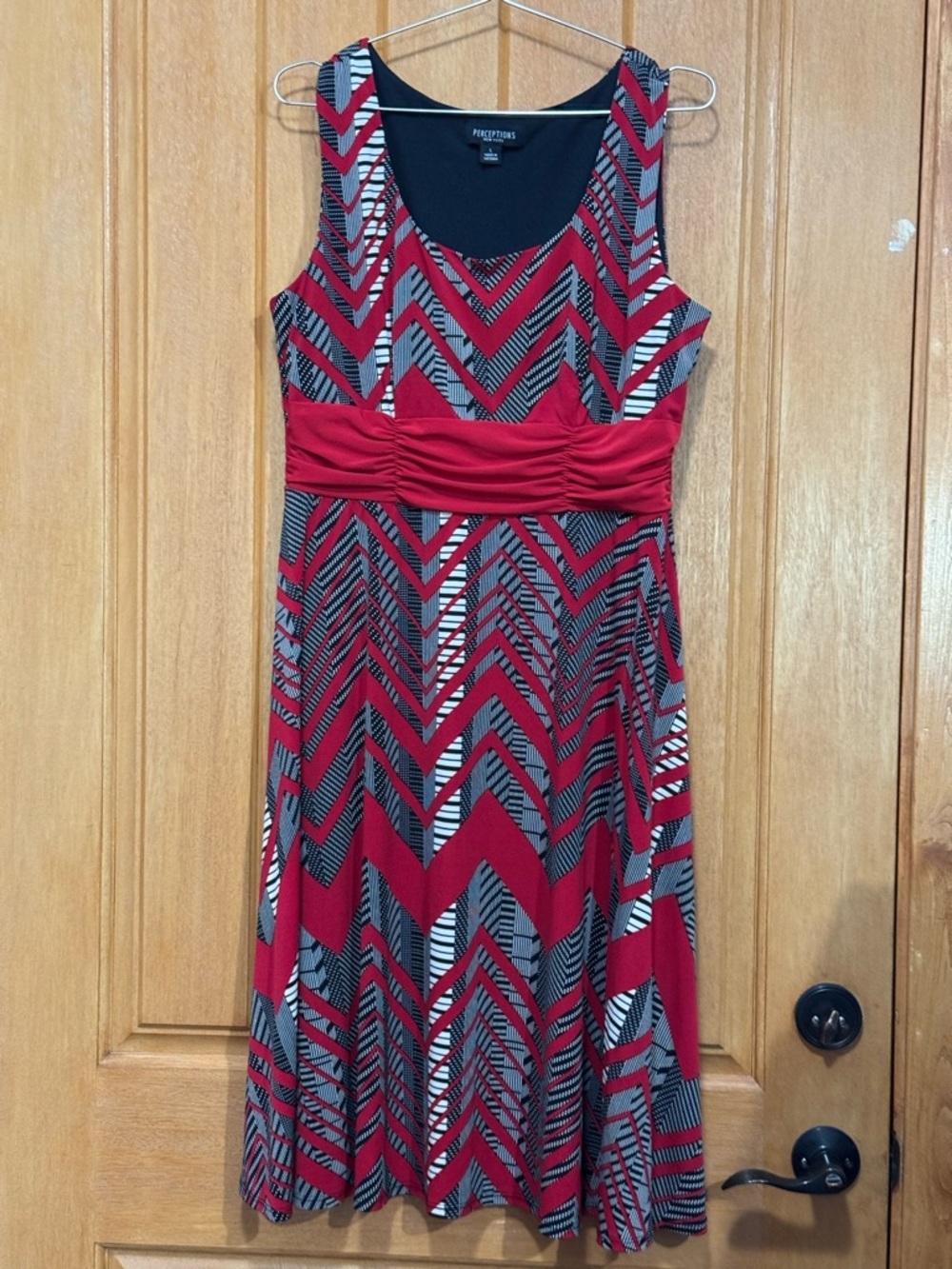 Perceptions Red Chevron Sleeveless Midi Dress with Ruched Waistband Pit 20, L 43